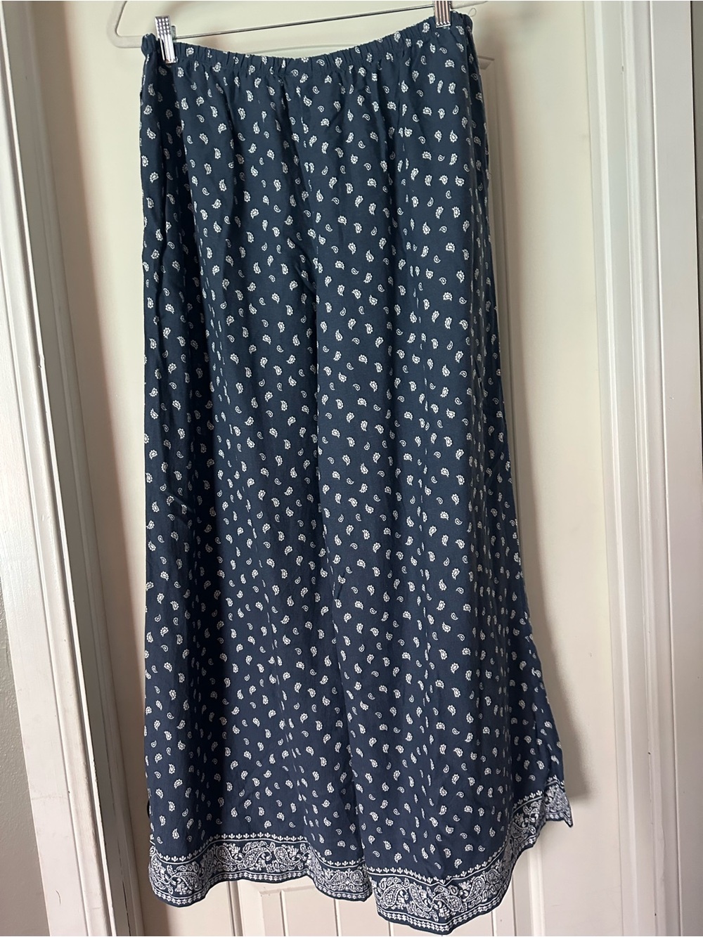 NWOT Wild Fable - Women's Baggy Wide Leg Pull-On Pants Navy Blue Bandana Paisley